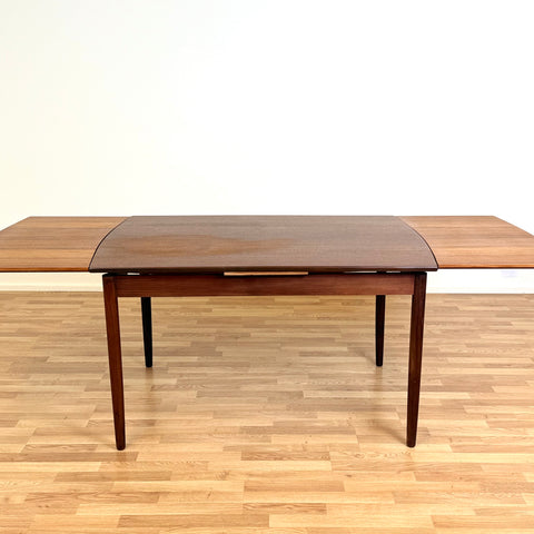 Dining table in teak, 1950s-60s, Denmark - Beyo Vintage