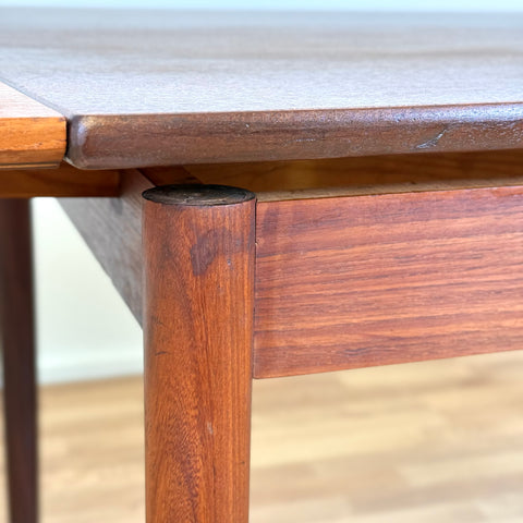 Dining table in teak, 1950s-60s, Denmark - Beyo Vintage