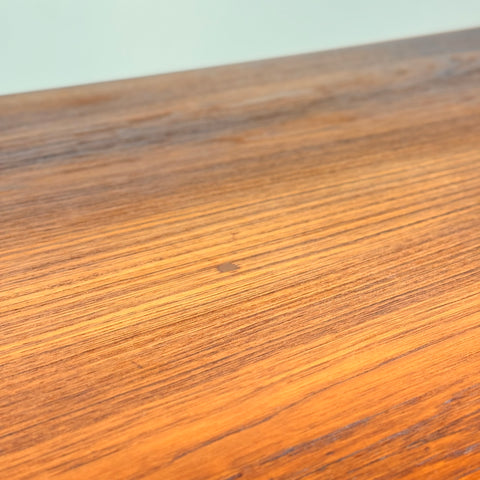 Dining table in teak, 1950s-60s,Denmark - Beyo Vintage