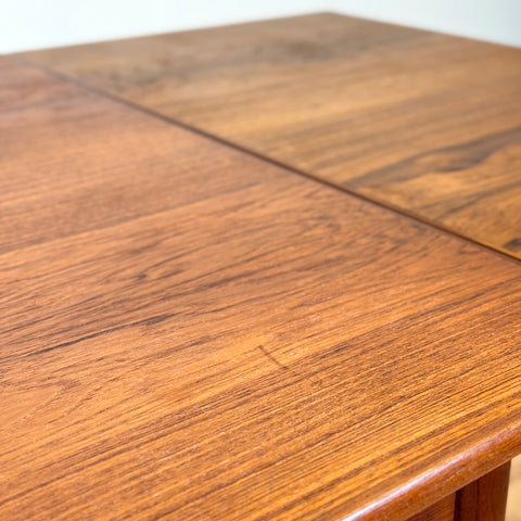 Dining table in teak, 1950s-60s,Denmark - Beyo Vintage