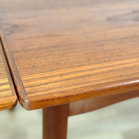 Dining table in teak, 1950s-60s,Denmark - Beyo Vintage