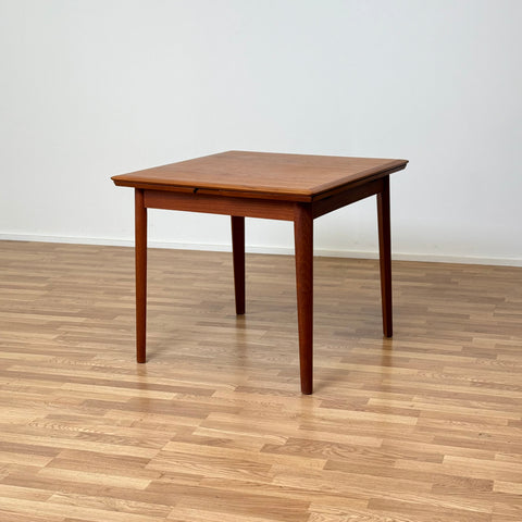 Dining table in teak, 1950s-60s, Denmark - Beyo Vintage