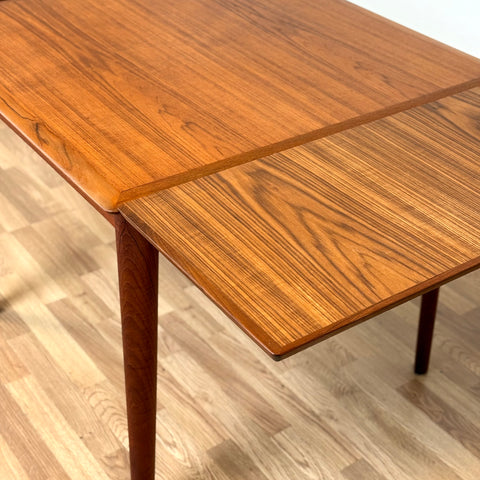 Dining table in teak, 1950s-60s, Denmark - Beyo Vintage