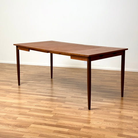 Dining table in teak, 1950s-60s, Denmark - Beyo Vintage