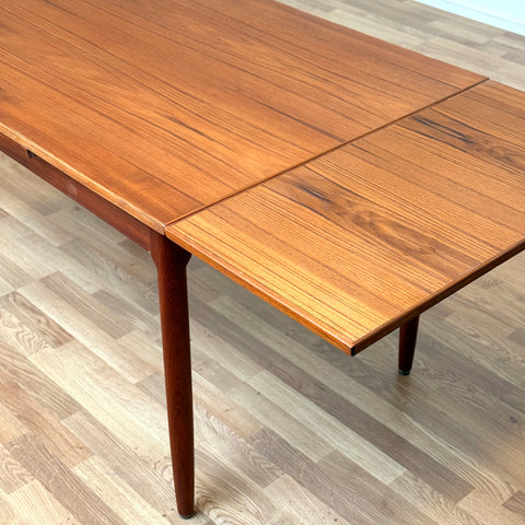 Dining table in teak, 1950s-60s, Denmark - Beyo Vintage