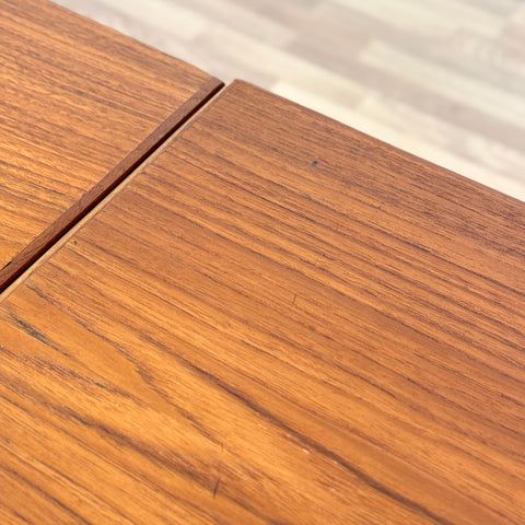 Dining table in teak, 1950s-60s, Denmark - Beyo Vintage