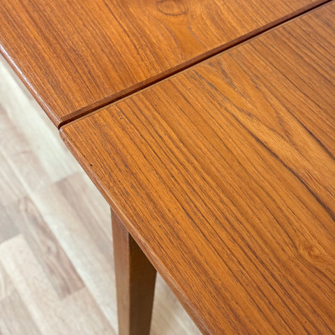 Dining table in teak, 1950s-60s, Denmark - Beyo Vintage