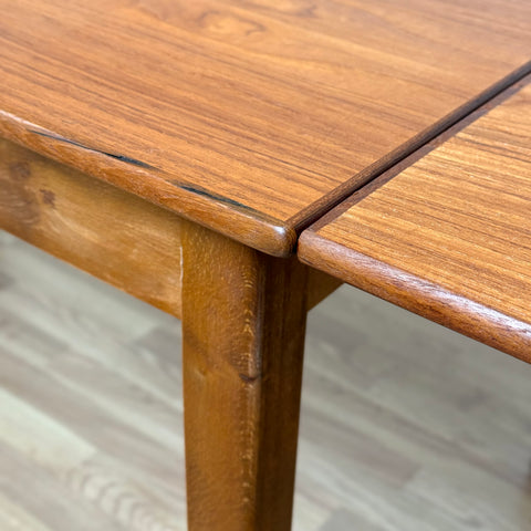 Dining table in teak, 1950s-60s, Denmark - Beyo Vintage