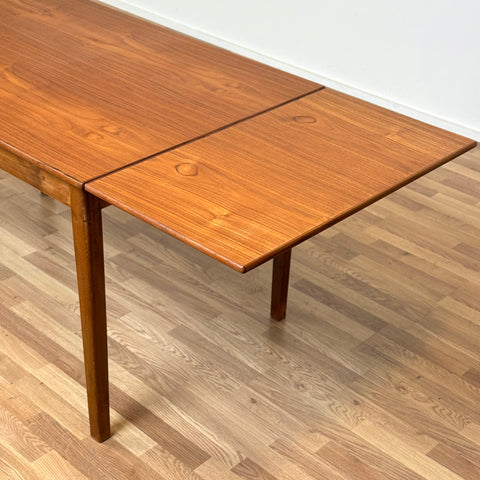 Dining table in teak, 1950s-60s, Denmark - Beyo Vintage