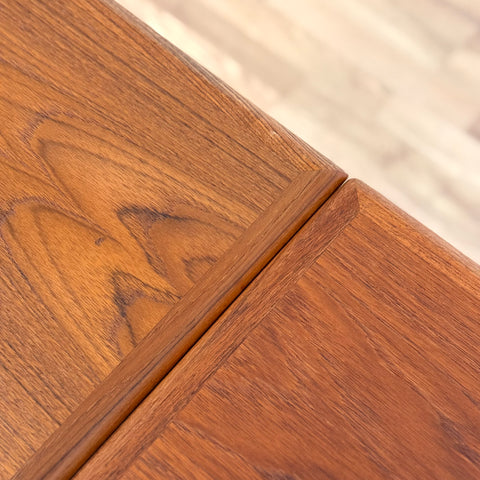 PRICE Dining table in teak, 1950s-60s, Denmark - Beyo Vintage