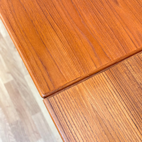 PRICE Dining table in teak, 1950s-60s, Denmark - Beyo Vintage