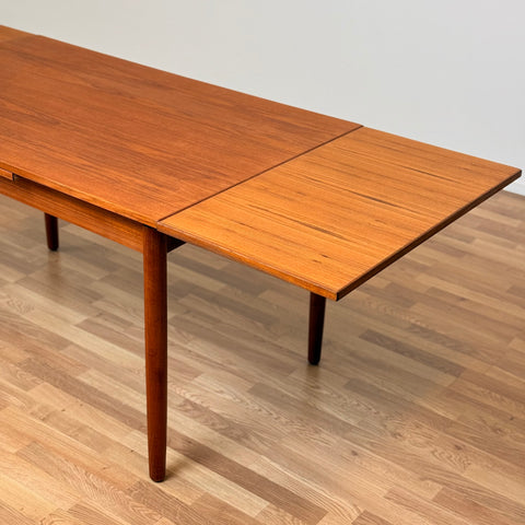 PRICE Dining table in teak, 1950s-60s, Denmark - Beyo Vintage