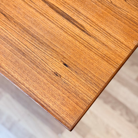 PRICE Dining table in teak, 1950s-60s, Denmark - Beyo Vintage