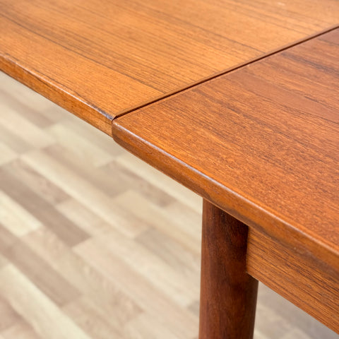 PRICE Dining table in teak, 1950s-60s, Denmark - Beyo Vintage