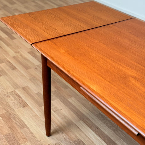 PRICE Dining table in teak, 1950s-60s, Denmark - Beyo Vintage