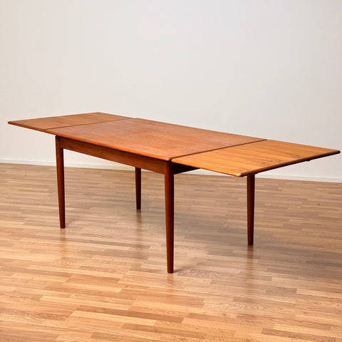 PRICE Dining table in teak, 1950s-60s, Denmark - Beyo Vintage