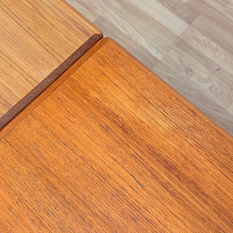 PRICE Dining table in teak, 1950s-60s, Denmark - Beyo Vintage