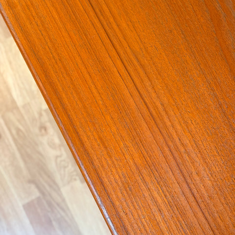 Dining table in teak, 1950s-60s, Denmark - Beyo Vintage