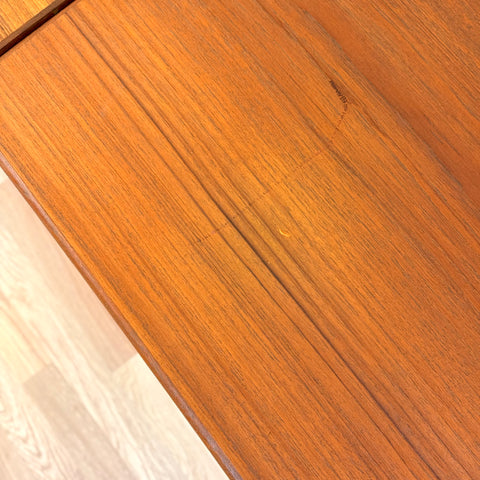 Dining table in teak, 1950s-60s, Denmark - Beyo Vintage