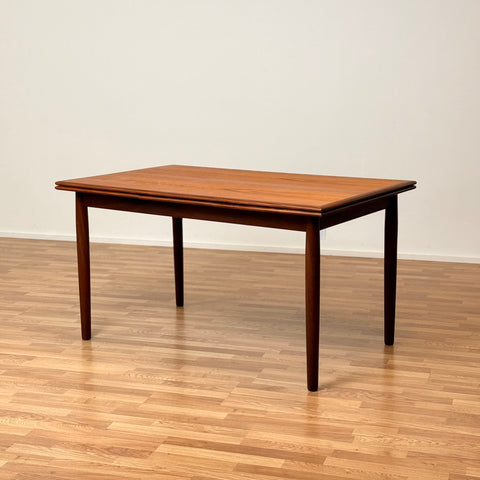 Dining table in teak, 1950s-60s, Denmark