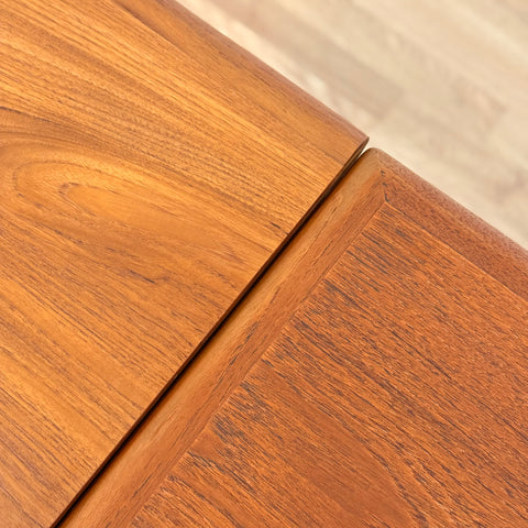 Dining table in teak, 1950s-60s, Denmark