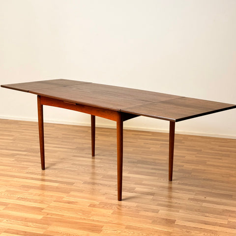 Dining table in teak, 1950s-60s, Denmark