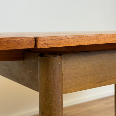 Dining table in teak, 1950s-60s, Sweden - Beyo Vintage