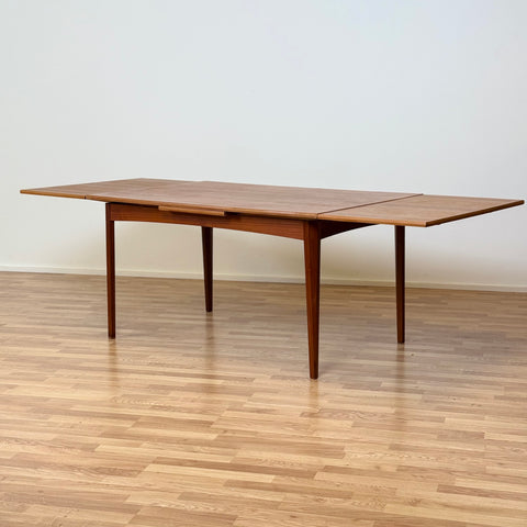 Dining table in teak and oak, 1950s-60s, Denmark - Beyo Vintage