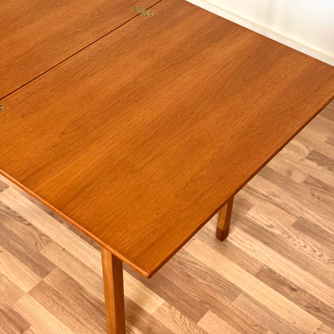 Dining table in teak and oak by Børge Mogensen, 1950s-60s, Denmark - Beyo Vintage