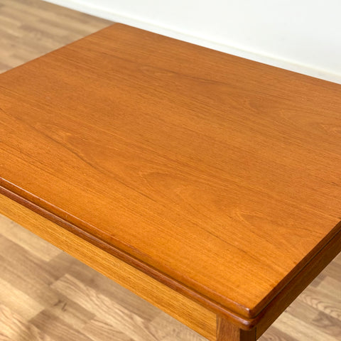 Dining table in teak and oak by Børge Mogensen, 1950s-60s, Denmark - Beyo Vintage