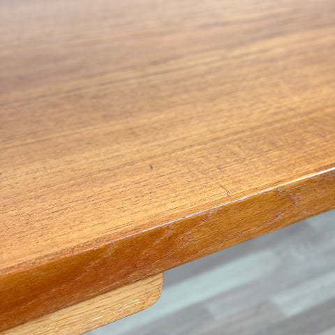 Dining table in teak and oak by Børge Mogensen, 1950s-60s, Denmark - Beyo Vintage