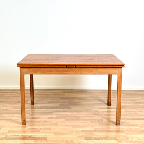 Dining table in teak/oak by EJ Mobler, 1950s-60s, Denmark - Beyo Vintage