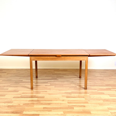Dining table in teak/oak by EJ Mobler, 1950s-60s, Denmark - Beyo Vintage