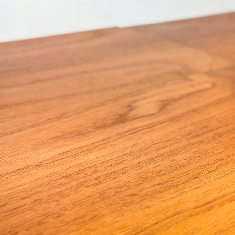 Dining table in teak/oak by EJ Mobler, 1950s-60s, Denmark - Beyo Vintage