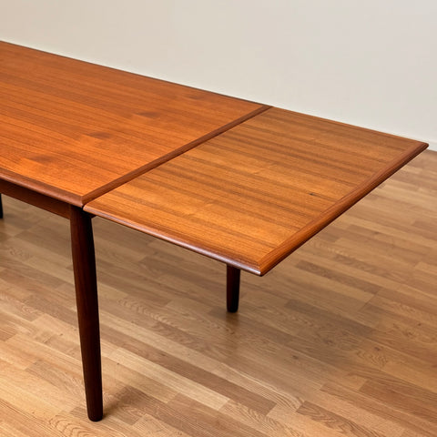 PRICE Dining table in teak, 1950s-60s, Denmark - Beyo Vintage