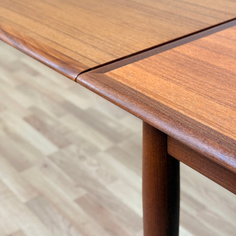 PRICE Dining table in teak, 1950s-60s, Denmark - Beyo Vintage