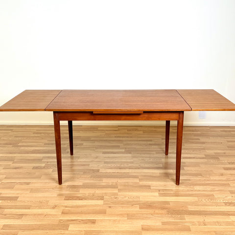 Dining table in teak with 2 extensions, 1950s-60s, Sweden - Beyo Vintage