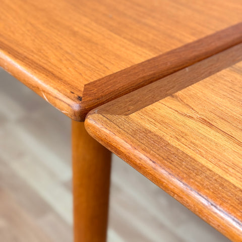 Dining table model 'AT-312' in teak by Hans J. Wegner and Andreas Tuck, 1950s-60s, Denmark - Beyo Vintage