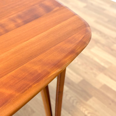 Dining table "Timeless" in oak by Haslev Møbelsnedkeri, 1990s, Denmark - Beyo Vintage