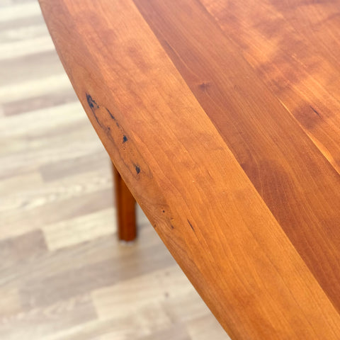 Dining table "Timeless" in oak by Haslev Møbelsnedkeri, 1990s, Denmark - Beyo Vintage