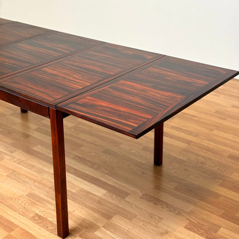 Dining table with 3 extensions by Vejle møbelfabrik, 1950s-60s, Denmark - Beyo Vintage