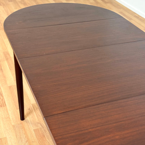 Dining table with 4 extensions "Arne Vodder", 1950s-60s, Denmark - Beyo Vintage