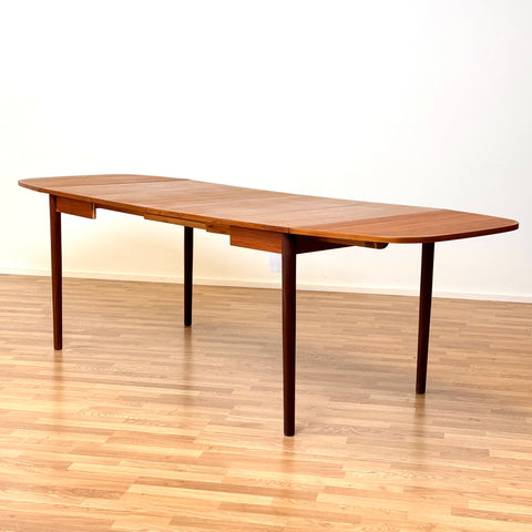 Dining table with 4 extensions "Arne Vodder", 1950s-60s, Denmark - Beyo Vintage