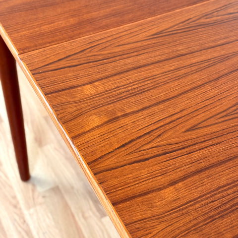 Dining table with 4 extensions, "Arne Vodder", 1950s-60s, Denmark - Beyo Vintage
