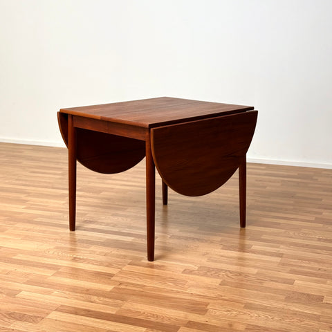 Dining table with 4 extensions, "Arne Vodder", 1950s-60s, Denmark - Beyo Vintage