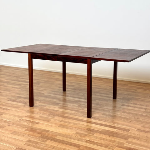 Dining table with 4 extensions by Vejle møbelfabrik, 1950s-60s, Denmark - Beyo Vintage