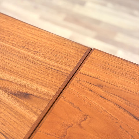 Dining table with extensions in teak, 1950s-60s, Denmark - Beyo Vintage