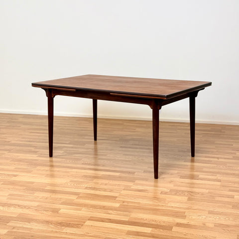 Extendable dining table №54 in rosewood by Omann Jun, 1950s-60s, Denmark - Beyo Vintage
