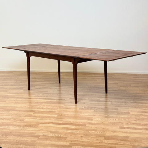Extendable dining table №54 in rosewood by Omann Jun, 1950s-60s, Denmark - Beyo Vintage