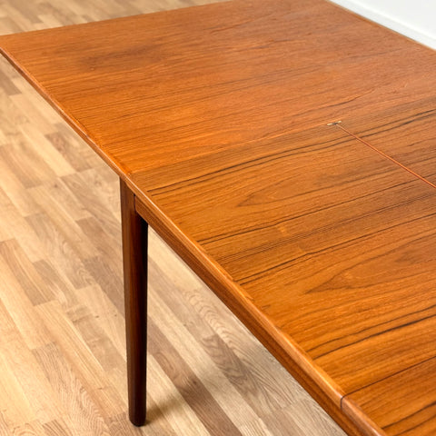 Extendable dining table in teak by Vamo, 1950s-60s, Denmark - Beyo Vintage